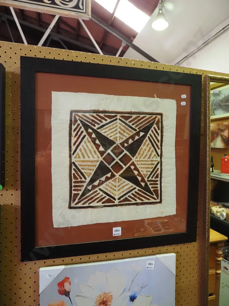 small framed tapa cloth Image 1++