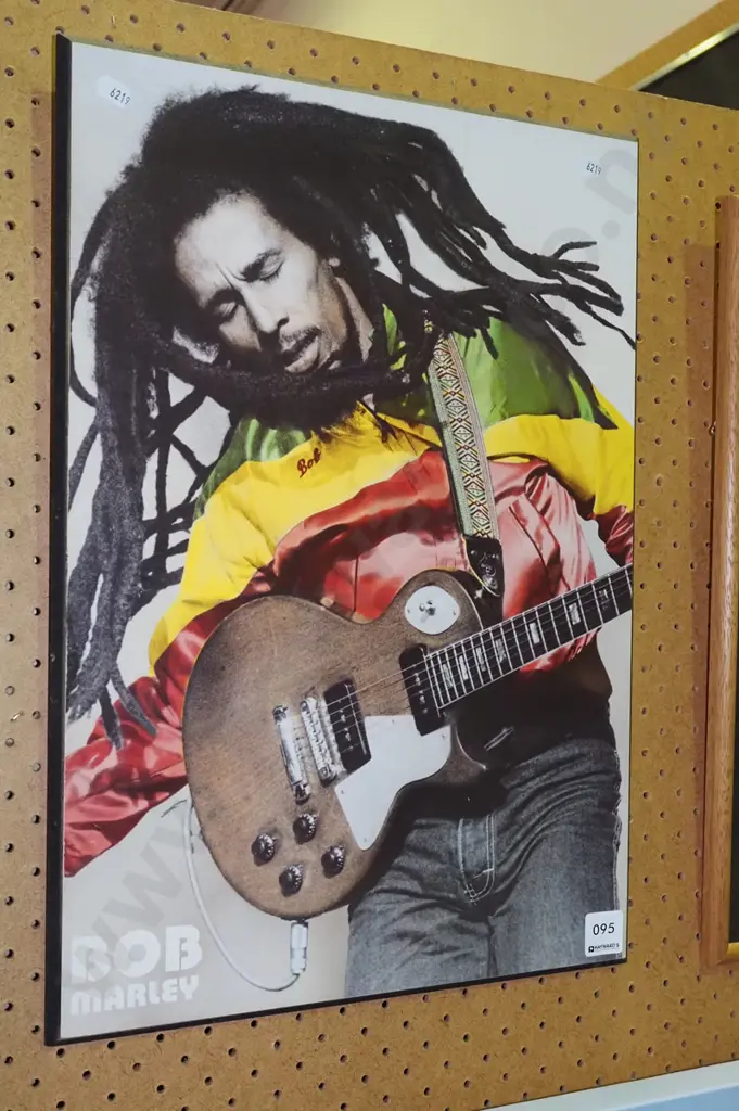 framed Bob Marley print on board Image 1++