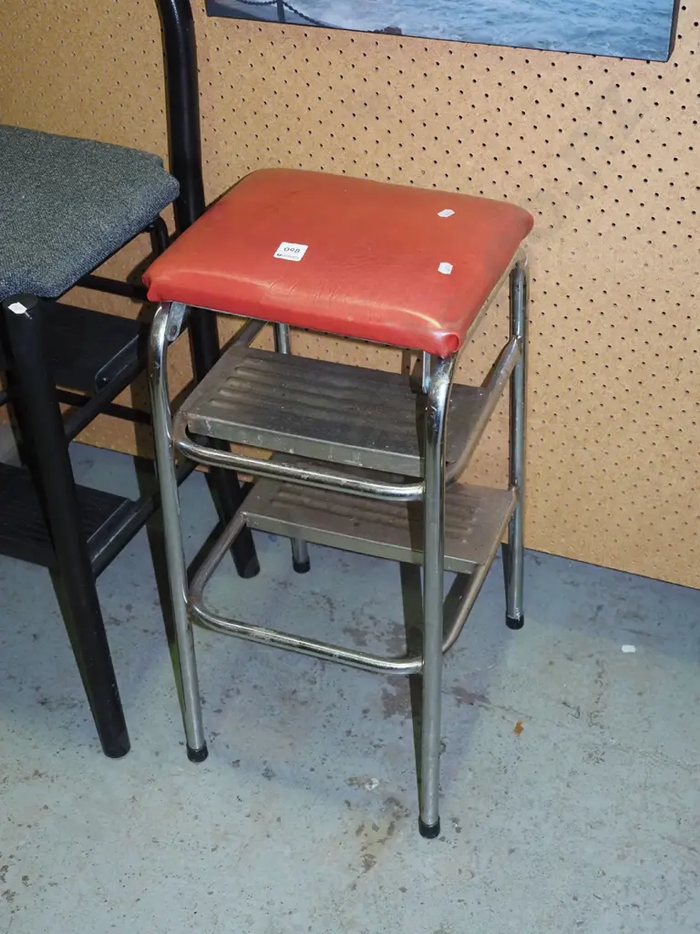 vinyl kitchen step stool Image 1++