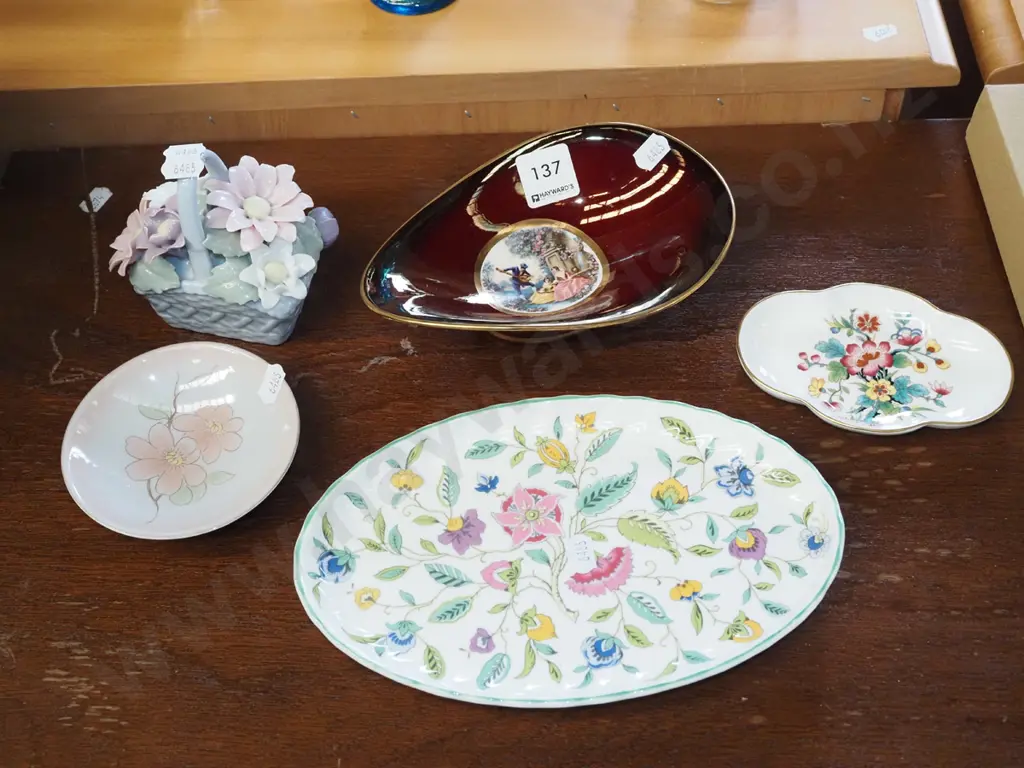 Carlton rouge royale footed dish, ceramic floral spray etc Image 1++