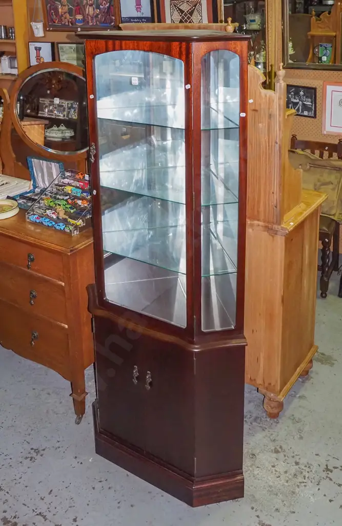mahogany corner display cabinet with 2 solid doors under 1 glazed door with mirror back H1765 D500 Image 1++