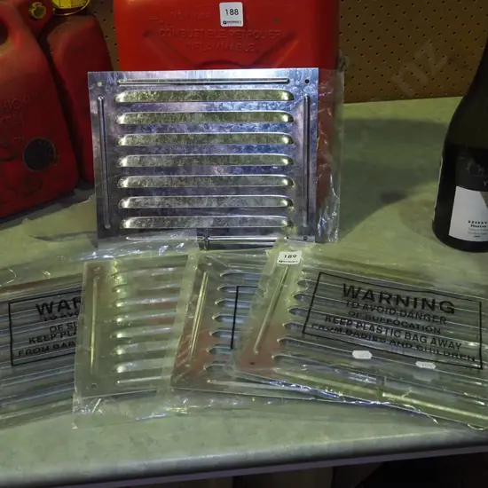 5x pressed metal air vents