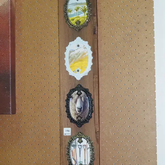 4x ornate framed NZ themed prints on board H665