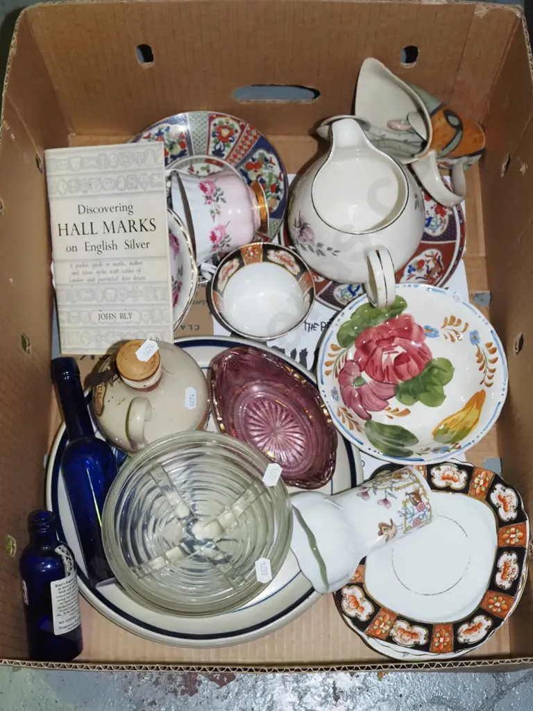 box; jugs, cups, bowls etc Image 1++