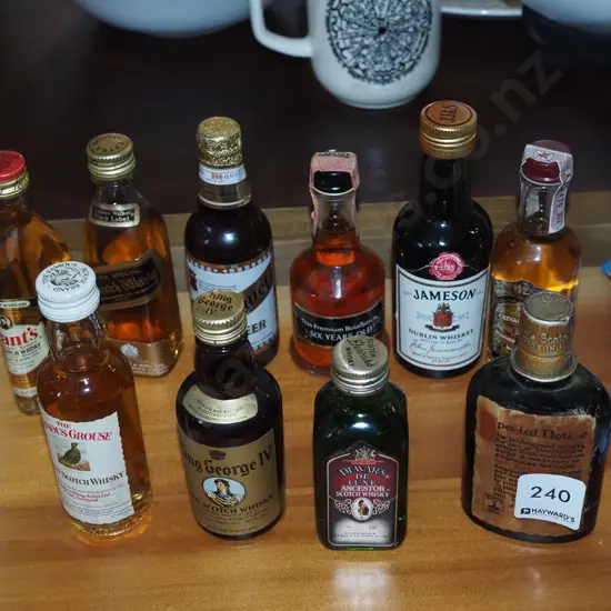 10x whisky spirit miniatures