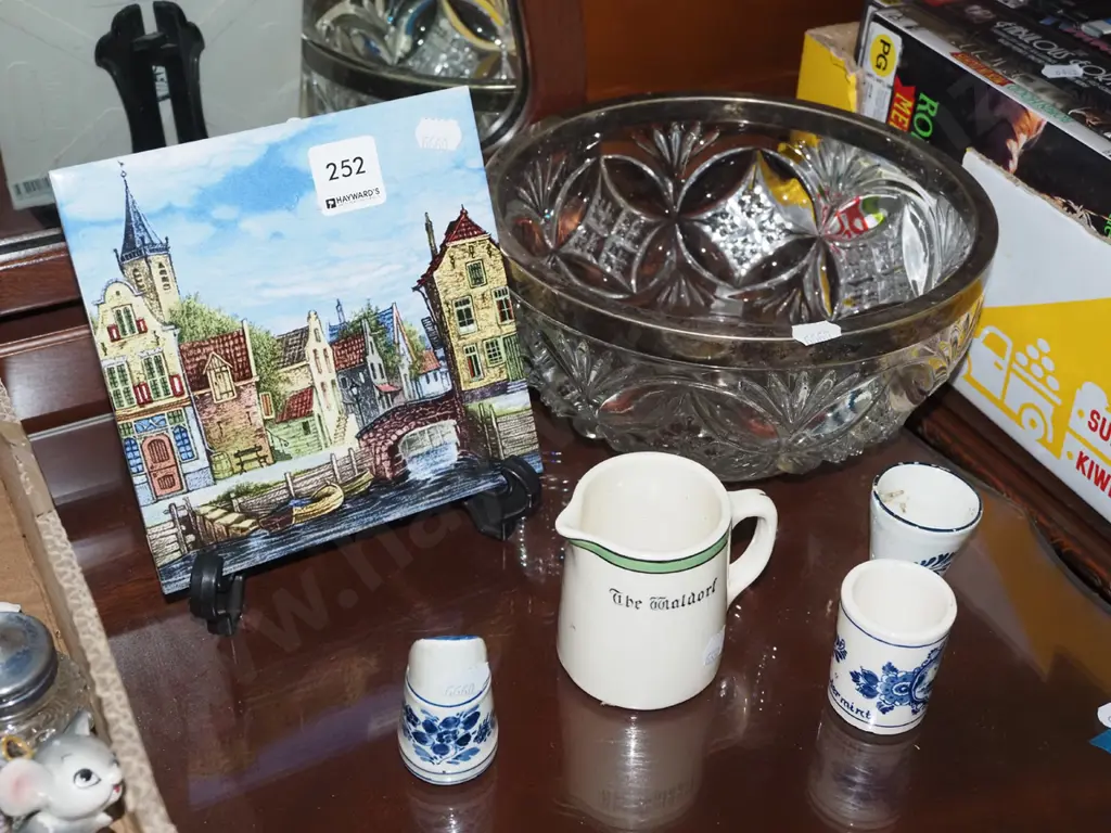 picture tile, plated rimmed glass bowl, jugs etc Image 1++