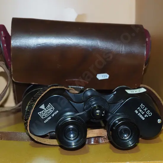 10x50 field binoculars in leather case