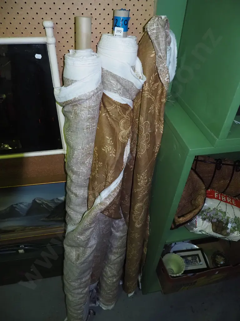 3x bolts of matching brown floral fabric Image 1++