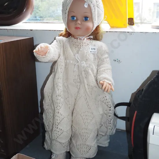 childs doll H650
