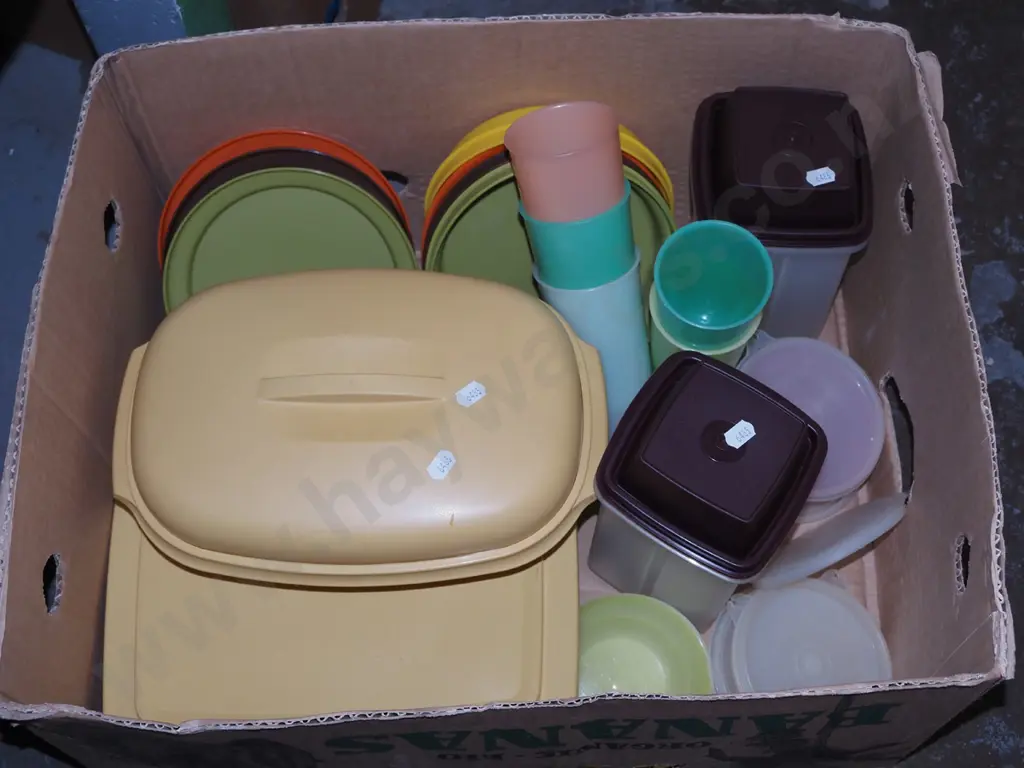 box; retro Tupperware Image 1++