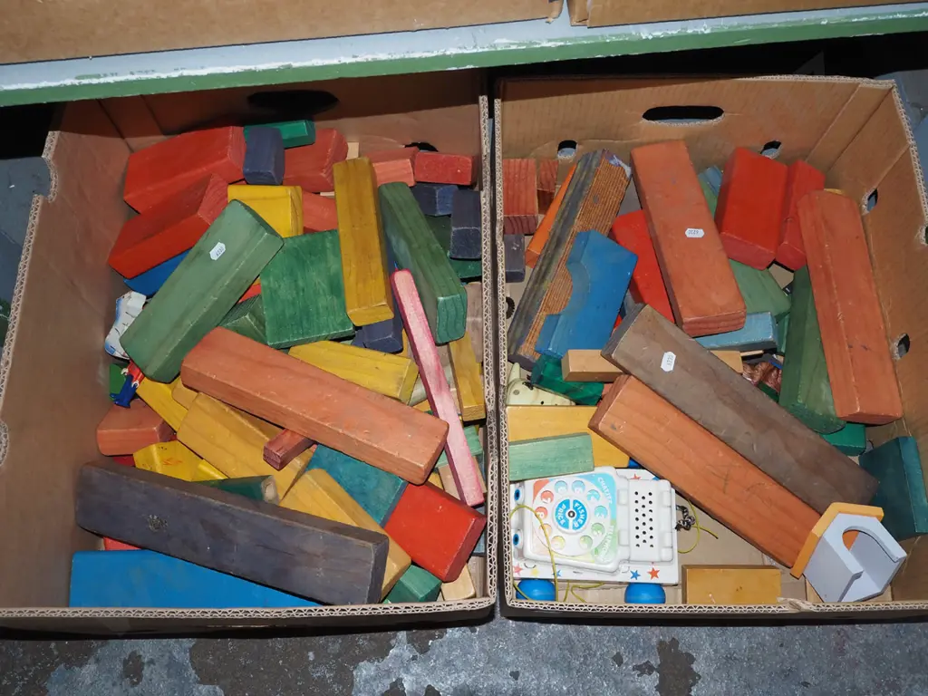 2x boxes of wooden blocks, toy phone - blue dots Image 1++