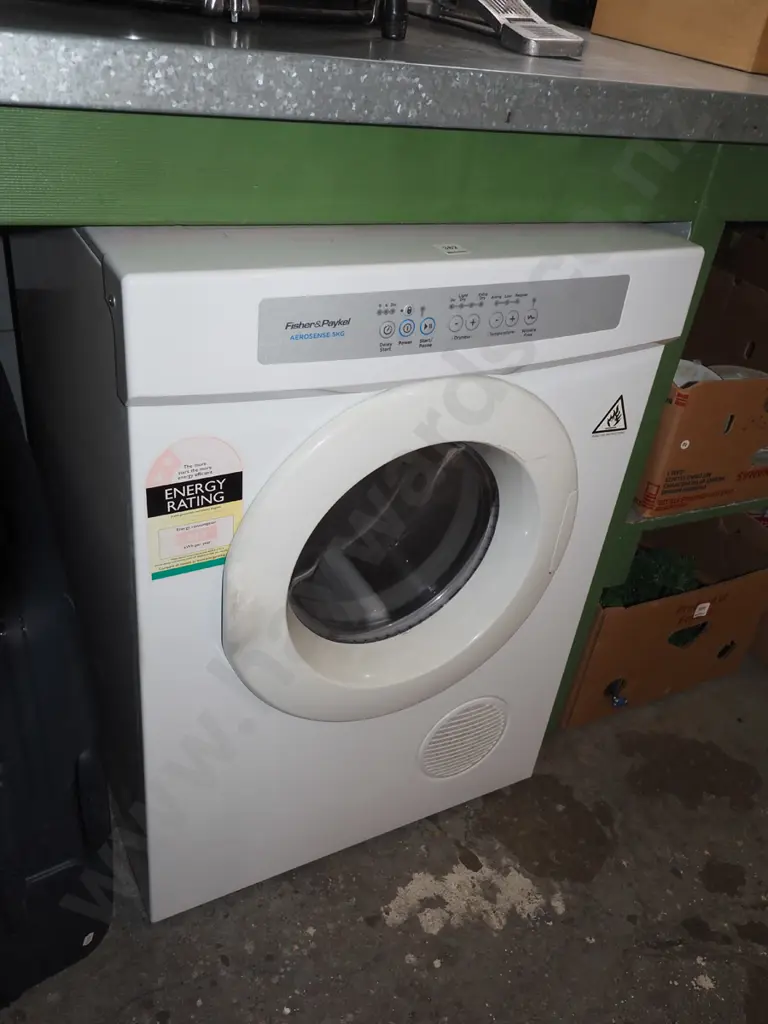 F&P 5kg tumble dryer Image 1++