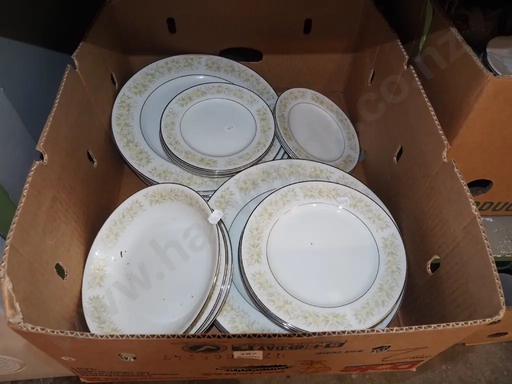 box; Nitto Greenfield plates, bowls Image 1++