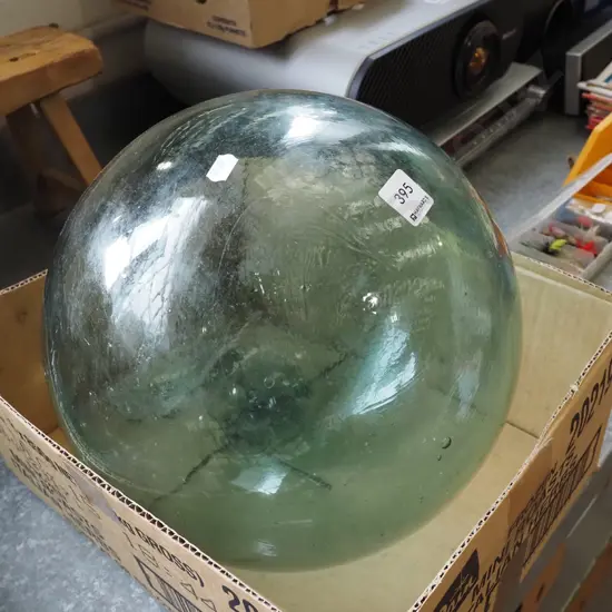 large glass globe Diam300