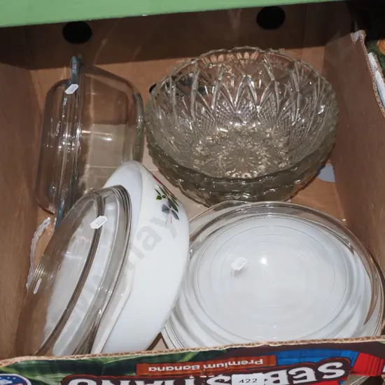 2x mid century pyrex dishes, glass bowls