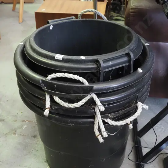 6x large black plastic garden planters Tallest H450