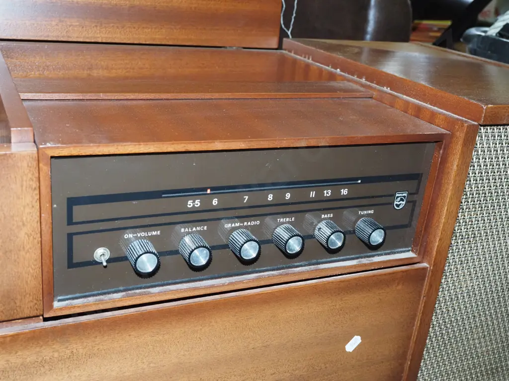 Philips radiogram with LPs Image 1++