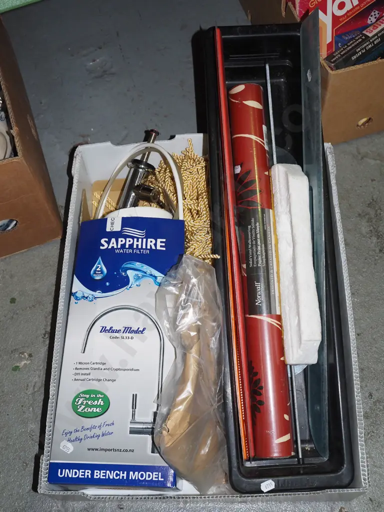 box; water filter, wallpaper tray and wallpaper etc Image 1++