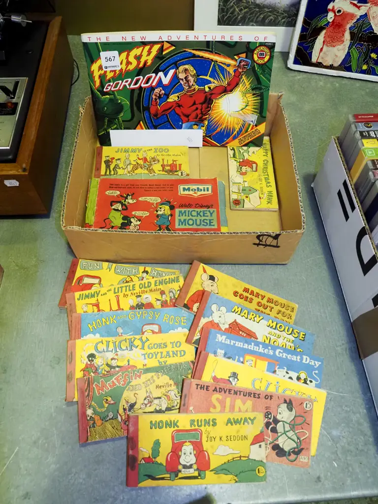 box; comic books Image 1++