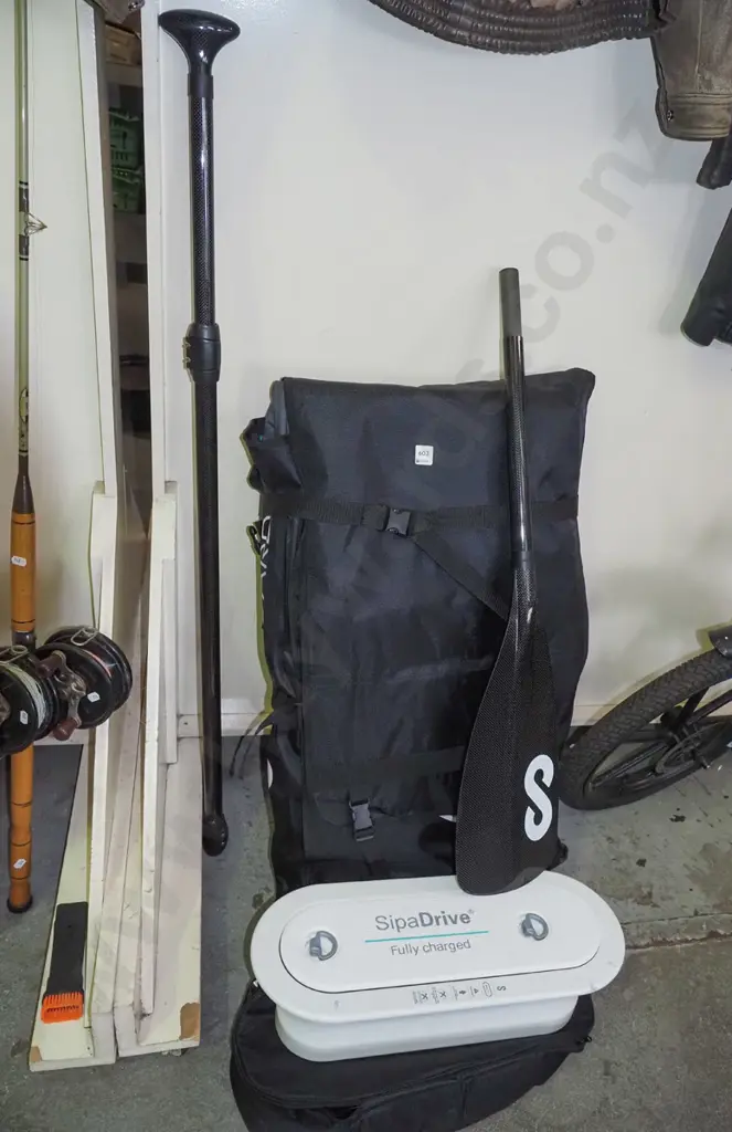 as new  inflatable Sipa board with Sipa drive, paddles, charger, controller etc Image 1++