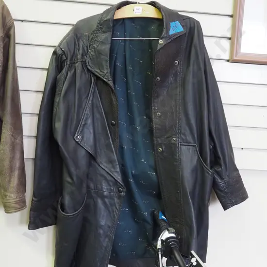 black leather jacket - size unkown