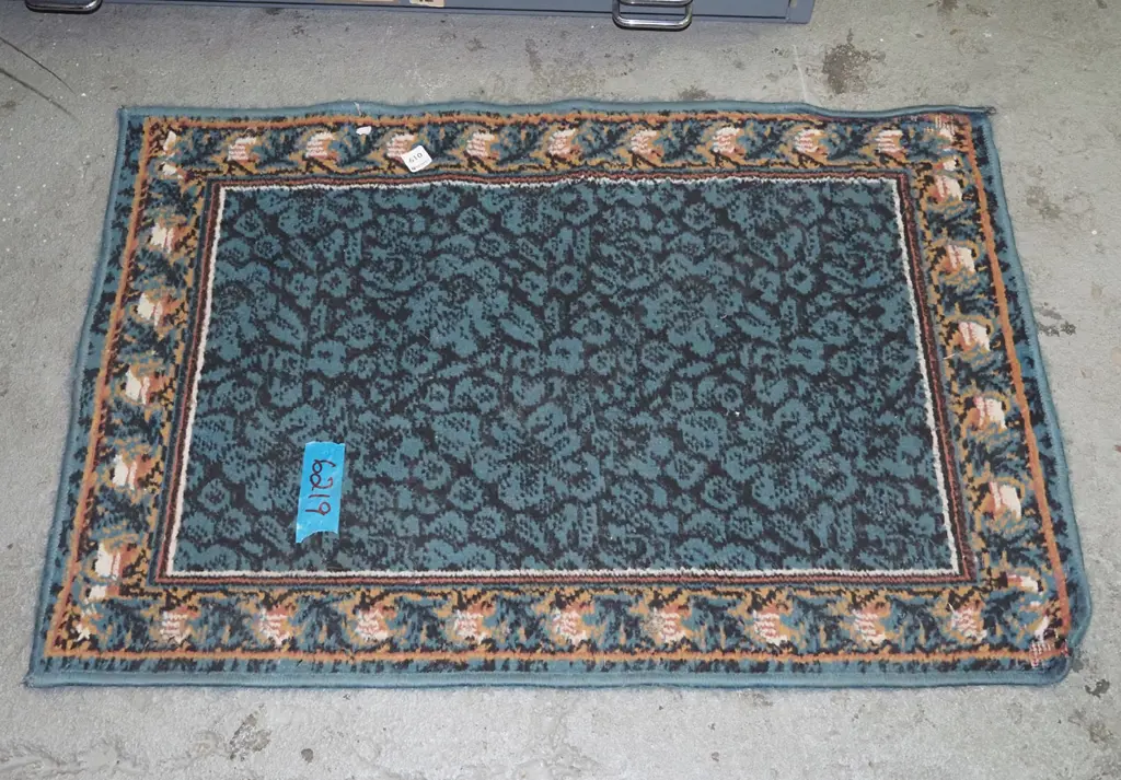 small acrylic floor mat L900 W600 Image 1++