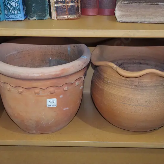 2x terracotta garden planters H230