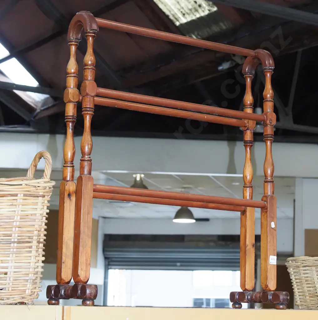 wooden towel rail Image 1++