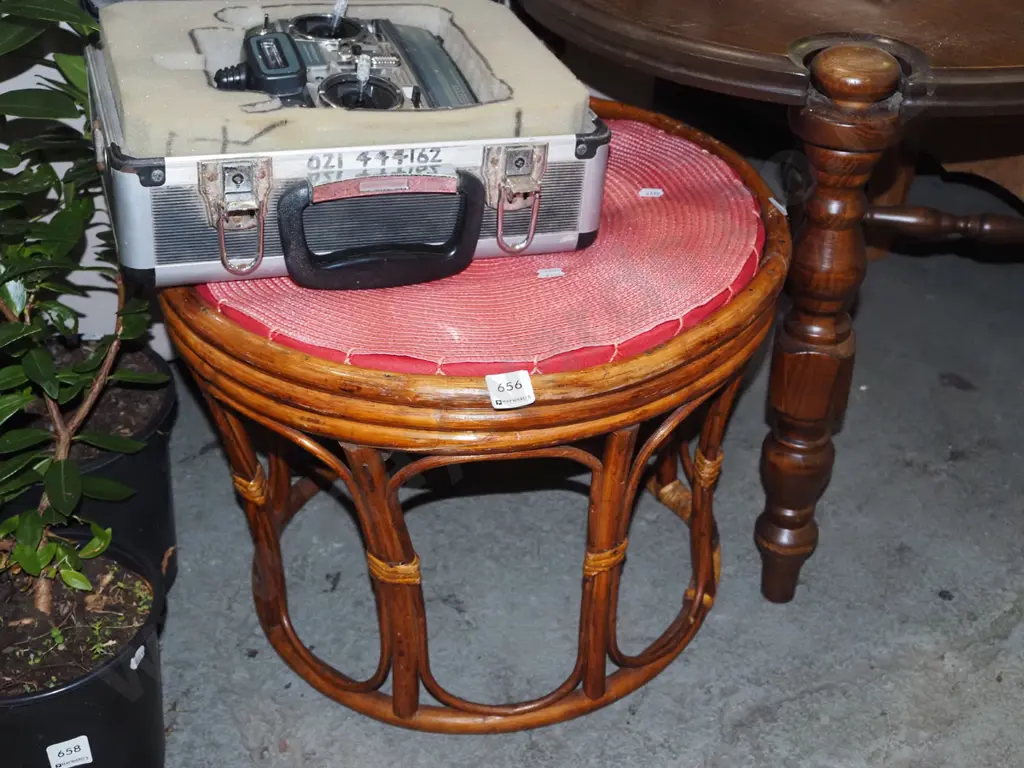 bamboo and upholstered top stool Image 1++