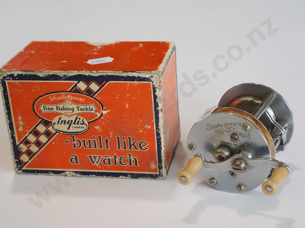 vintage fishing reel Image 1++