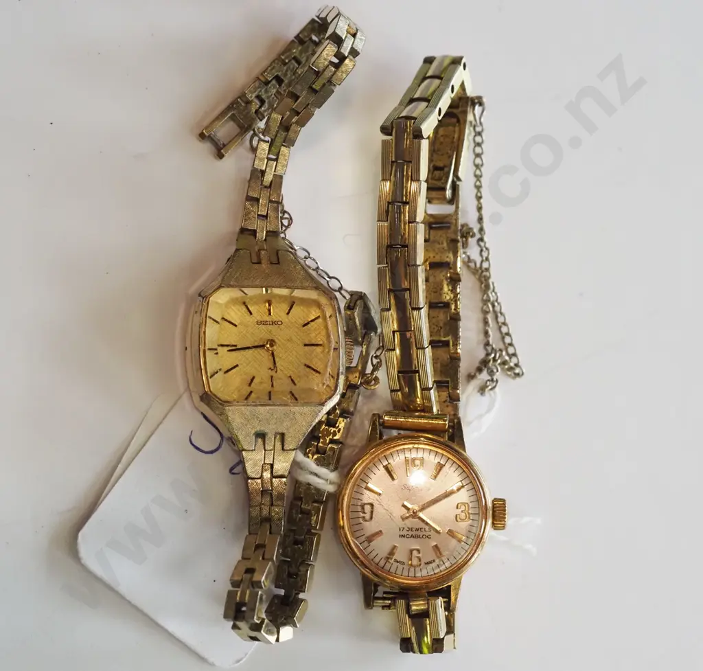 2x wristwatches Image 1++
