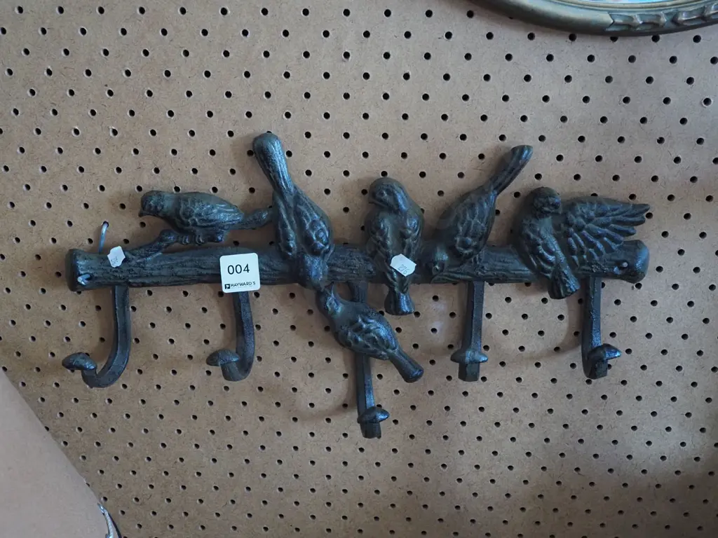 cast iron bird themed coat hooks Image 1++