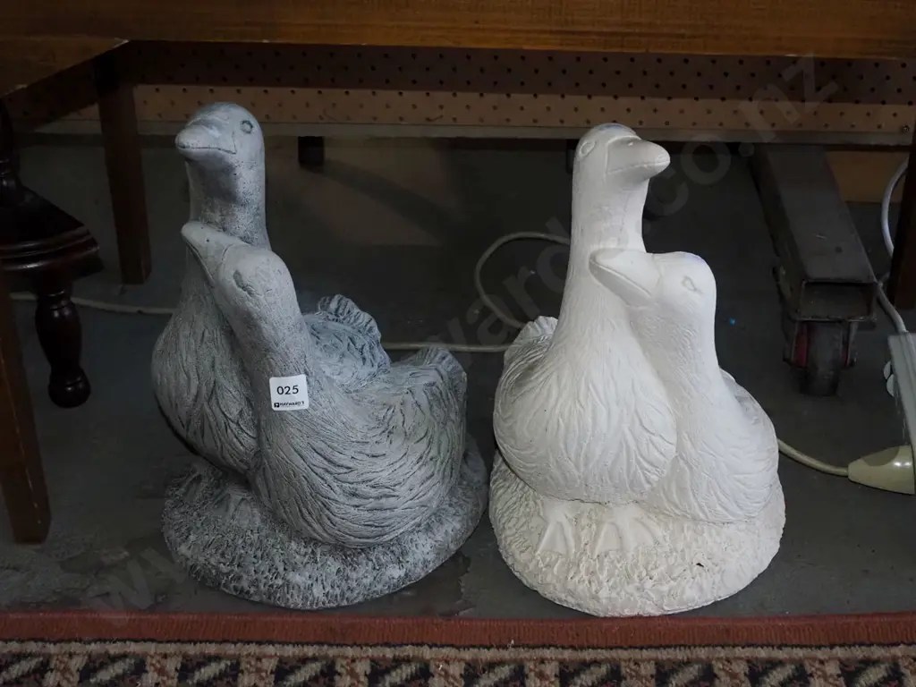 2x cast concrete garden ornaments - geese H360 Image 1++