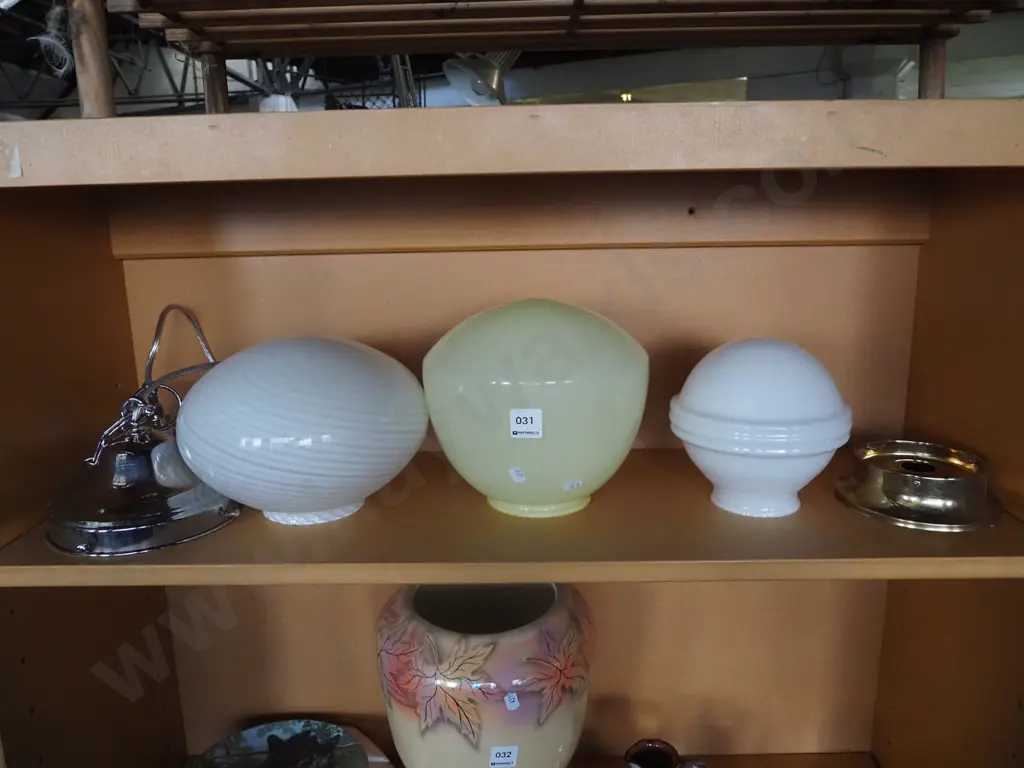 3x light fittings - 2 with journals, 1 missing Image 1++