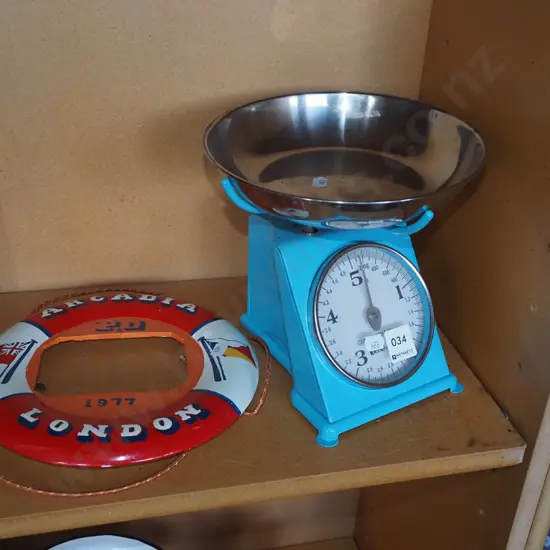 lifebouy picture frame, kitchen scales