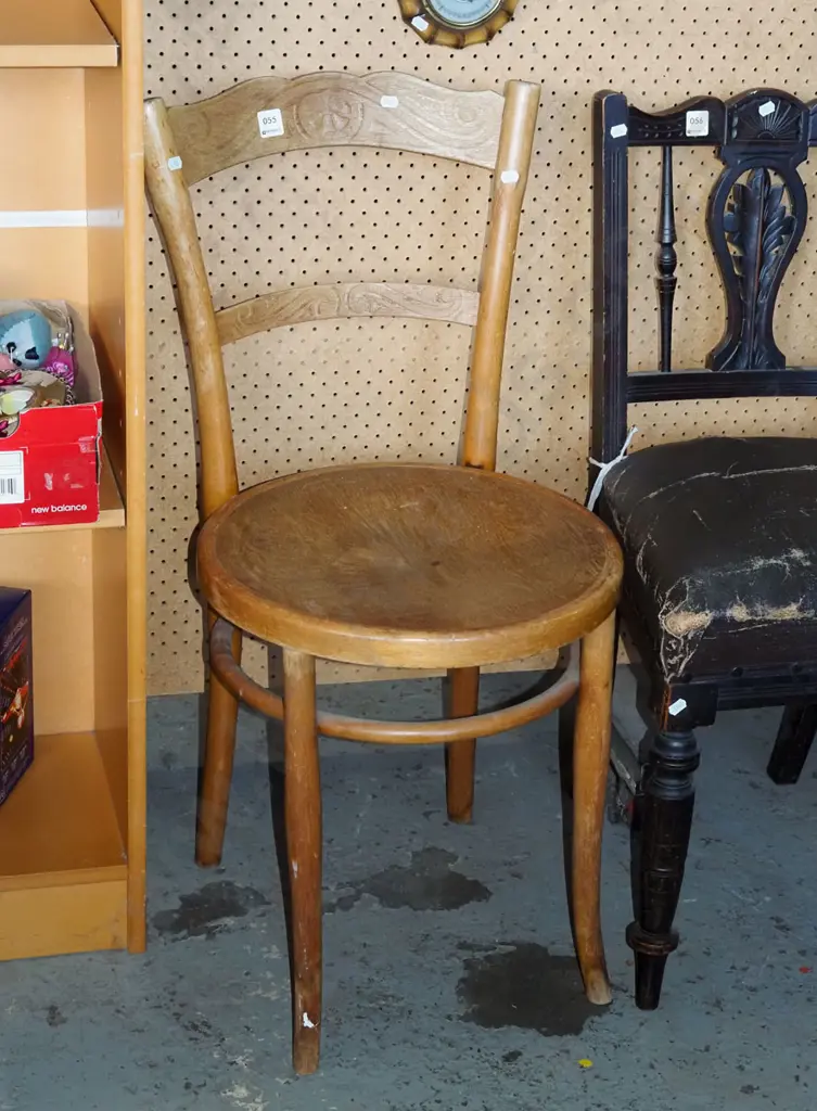 pressed and bentwood armchair Image 1++