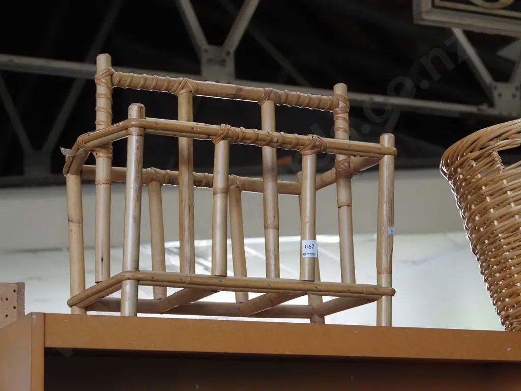 bamboo magazine rack Image 1++