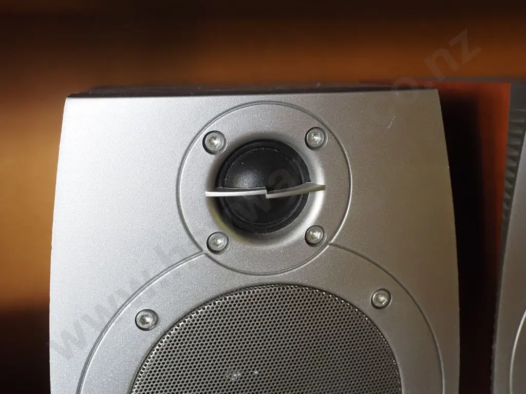 5x Wharfedale speakers Image 1++