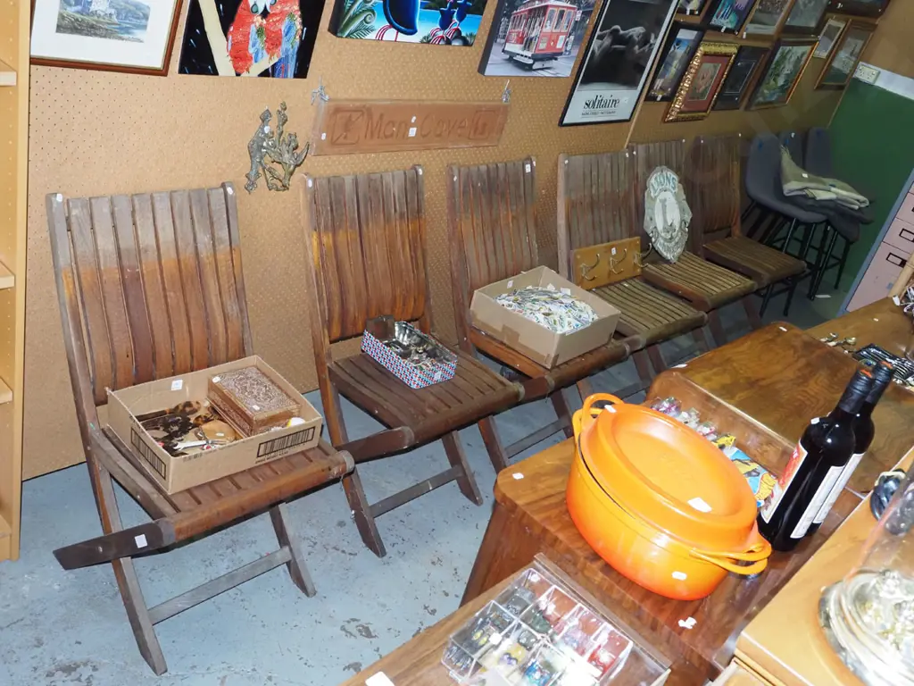 6x hardwood outdoor chairs Image 1++