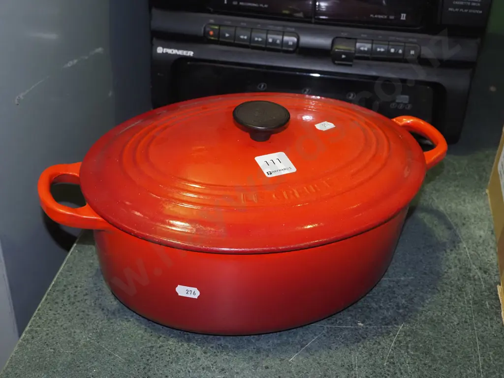 Le Creuset orange cast iron and enamel  lidded cassserole W350 Image 1++