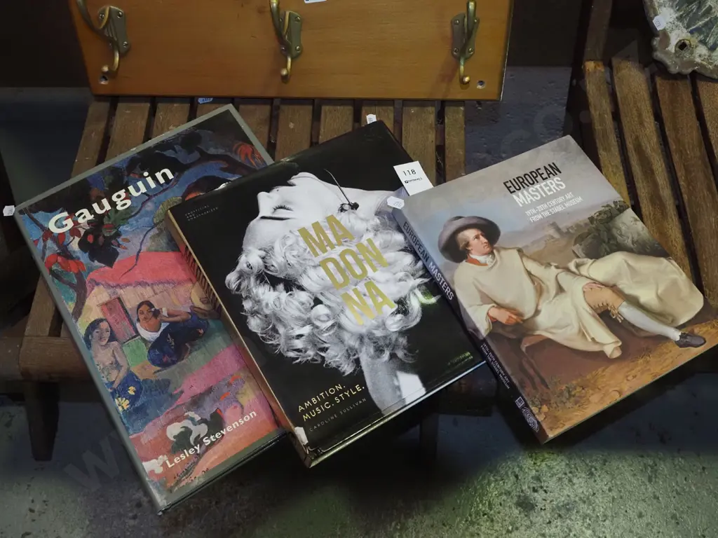 2x art books, Madonna book Image 1++