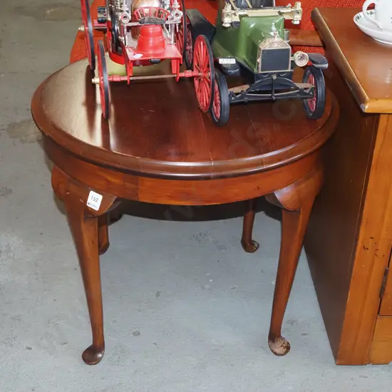 mahogany circular end table H480
