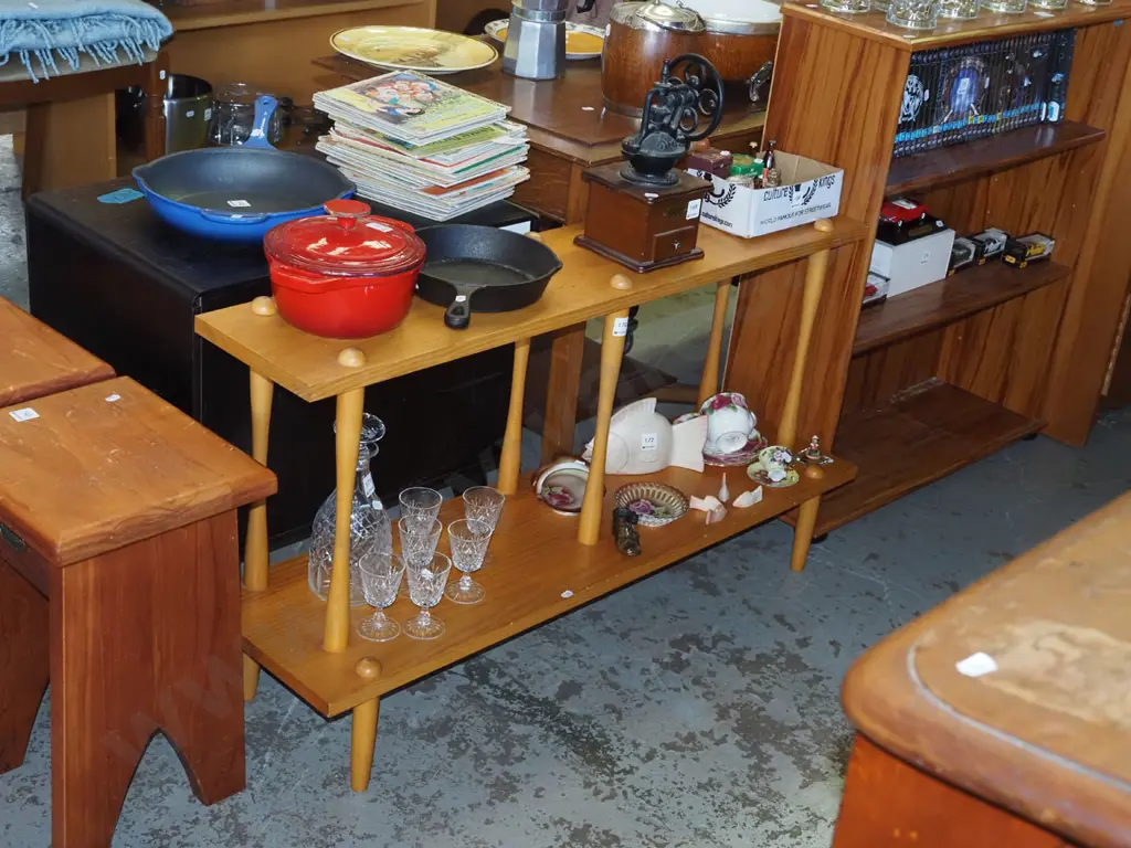 small retro pine bookcase H550 W1020 D280 Image 1++