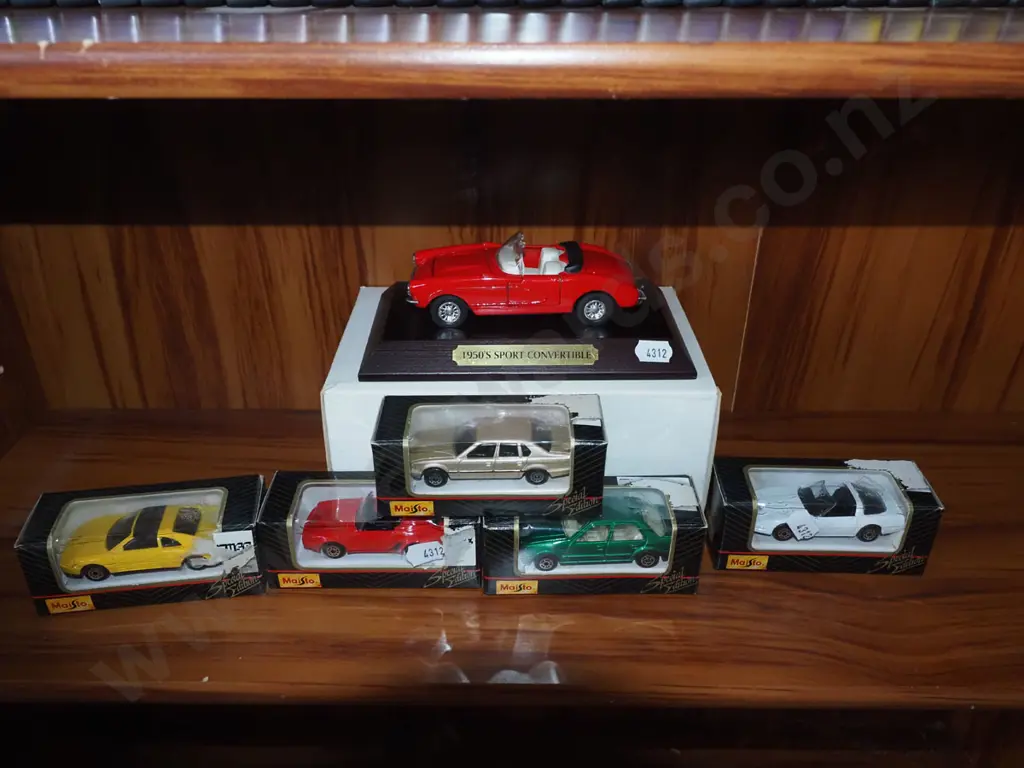 various boxed model vehicles Image 1++