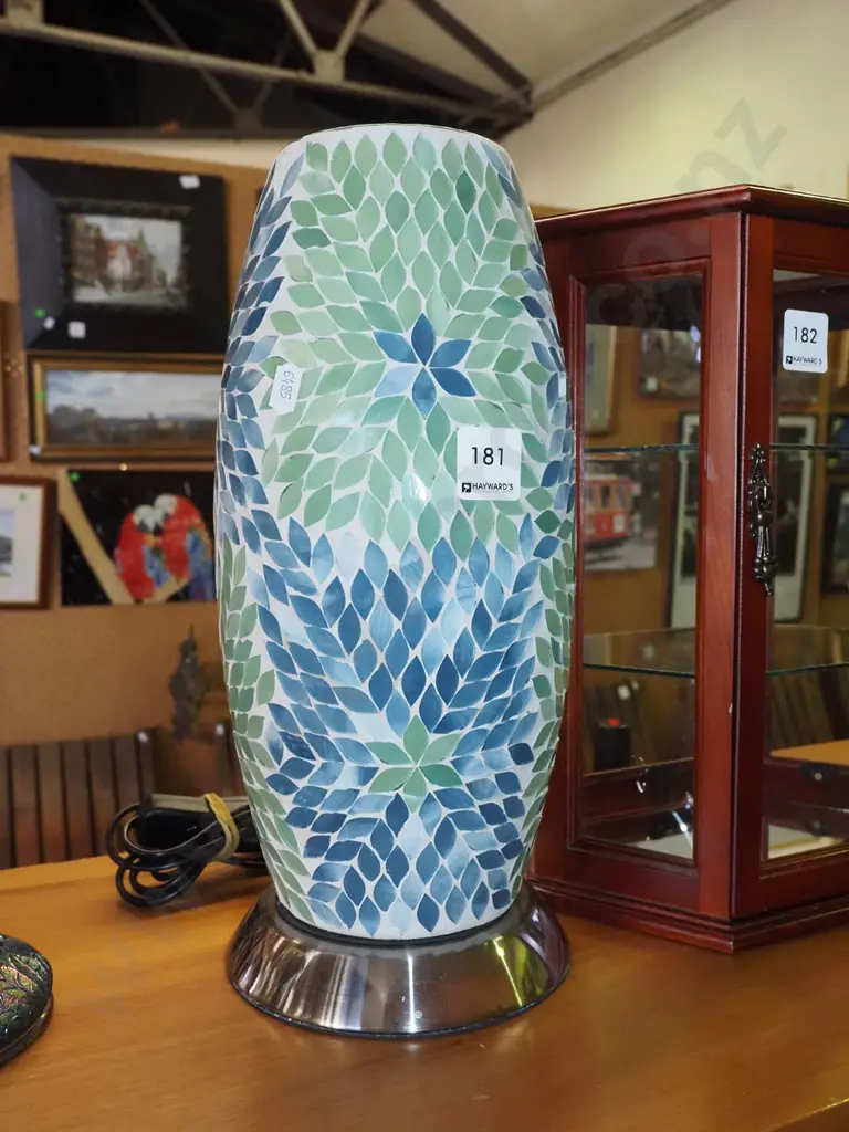 mosaic and glass table lamp H325 Image 1++