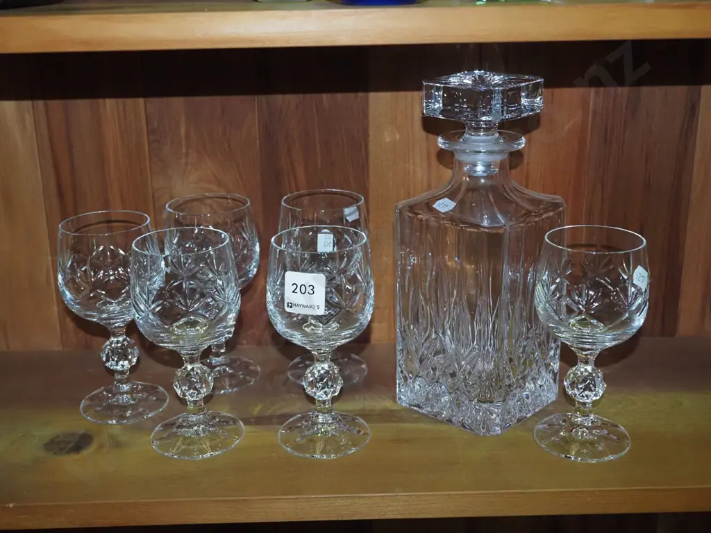 cut crystal decanter, 6x stemmed goblets Image 1++