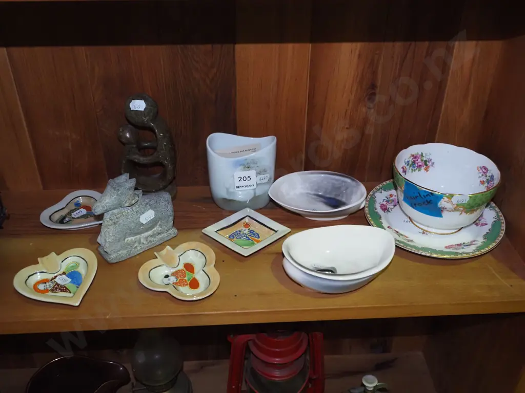 ashtrays, bowls, ornaments etc Image 1++