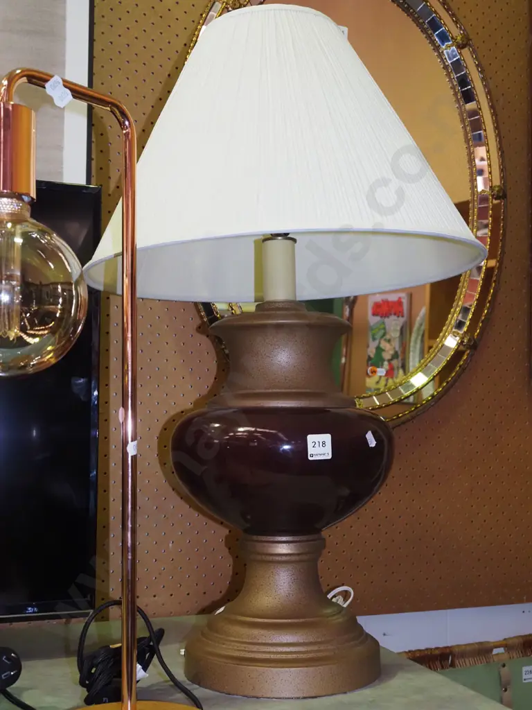 very large composite based table lamp H730 Image 1++