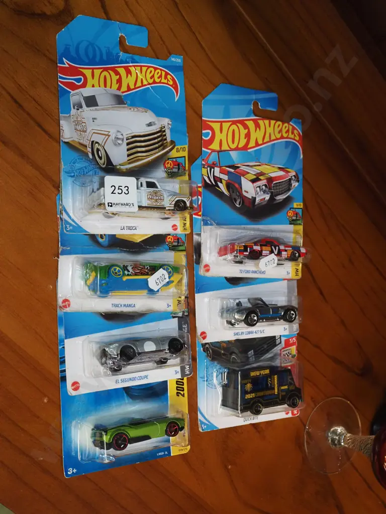 7x carded Hotwheels vehicles Image 1++