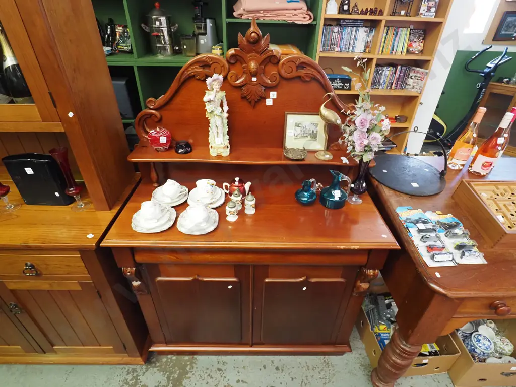 reproduction mahogany buffet sideboard with detailed carved top, with 1 drawer fitted interior Image 1++
